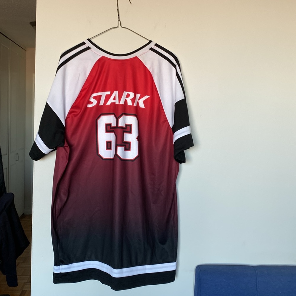 Marvel Jersey Size 2XL - Picture 8 of 9